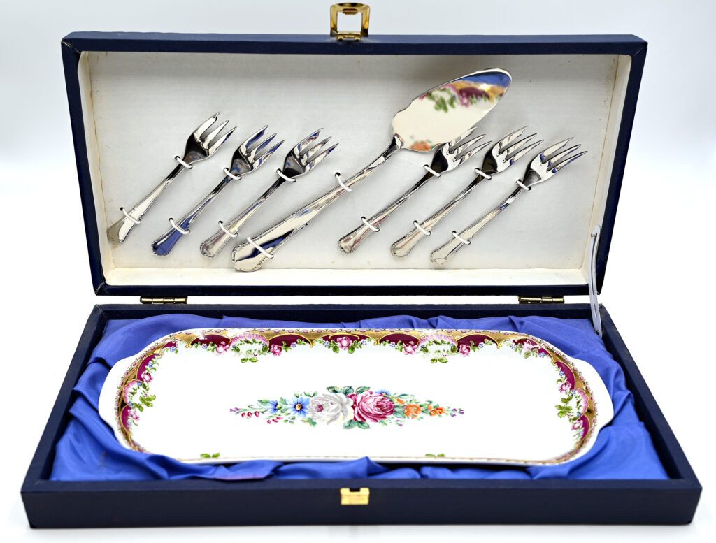 Dessert Serving Set 8 Piece Hope Chest Thrift Store